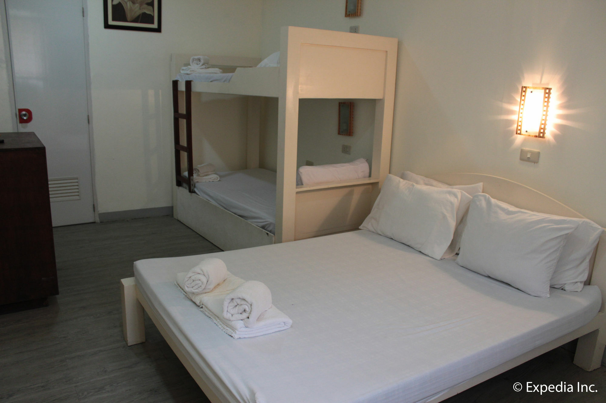 Reddoorz Plus Near Vigan Convention Center Ngoại thất bức ảnh
