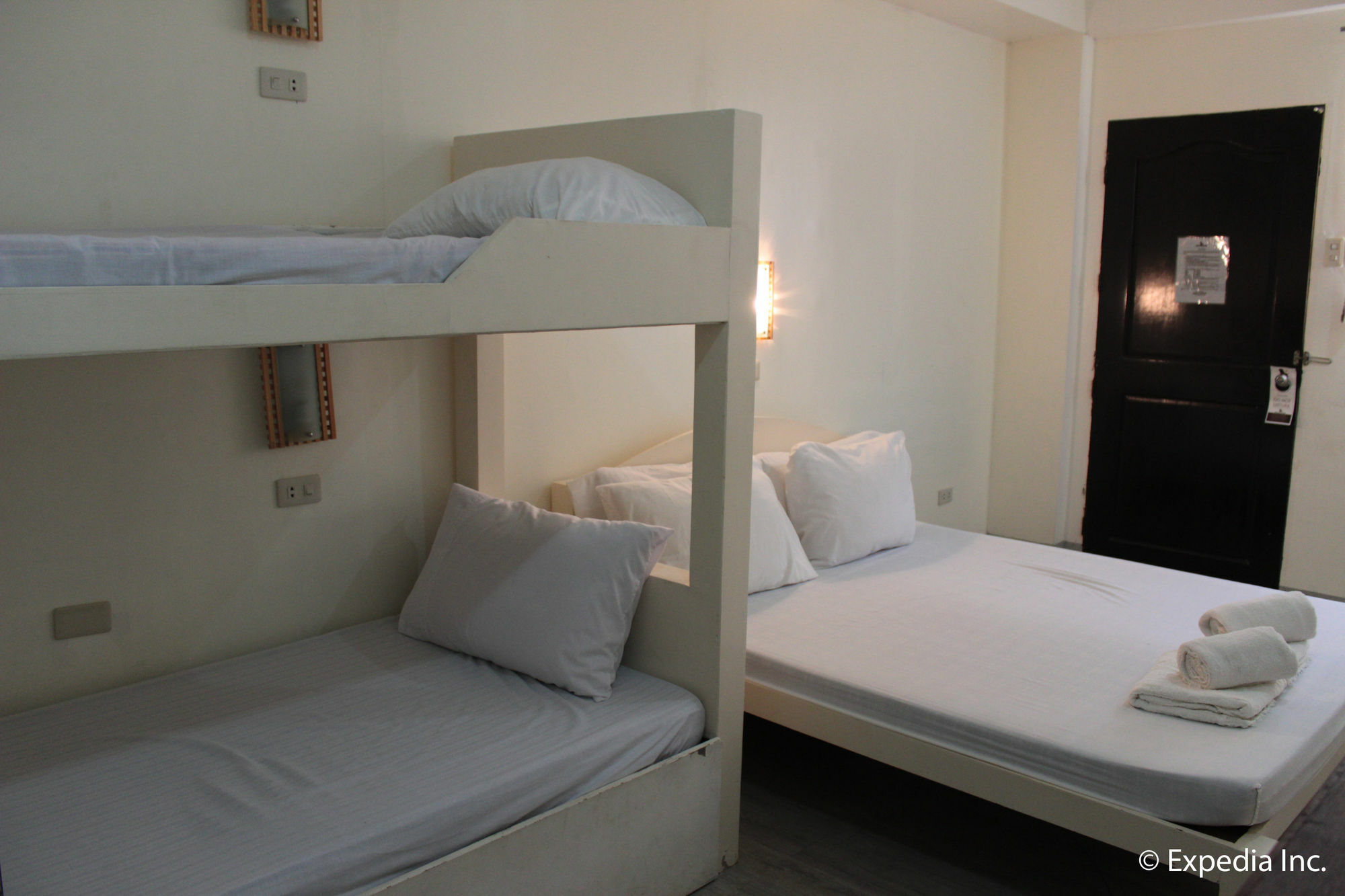 Reddoorz Plus Near Vigan Convention Center Ngoại thất bức ảnh