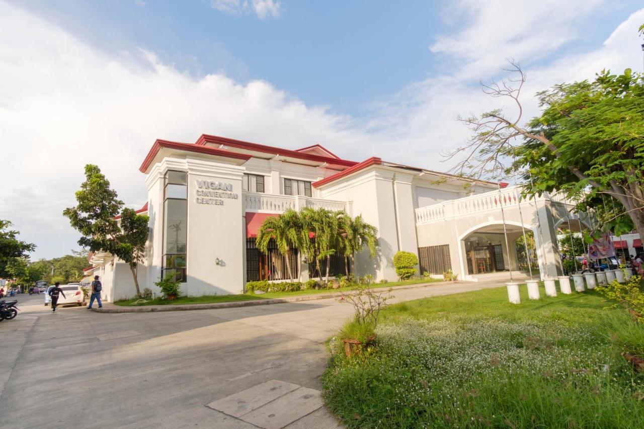Reddoorz Plus Near Vigan Convention Center Ngoại thất bức ảnh